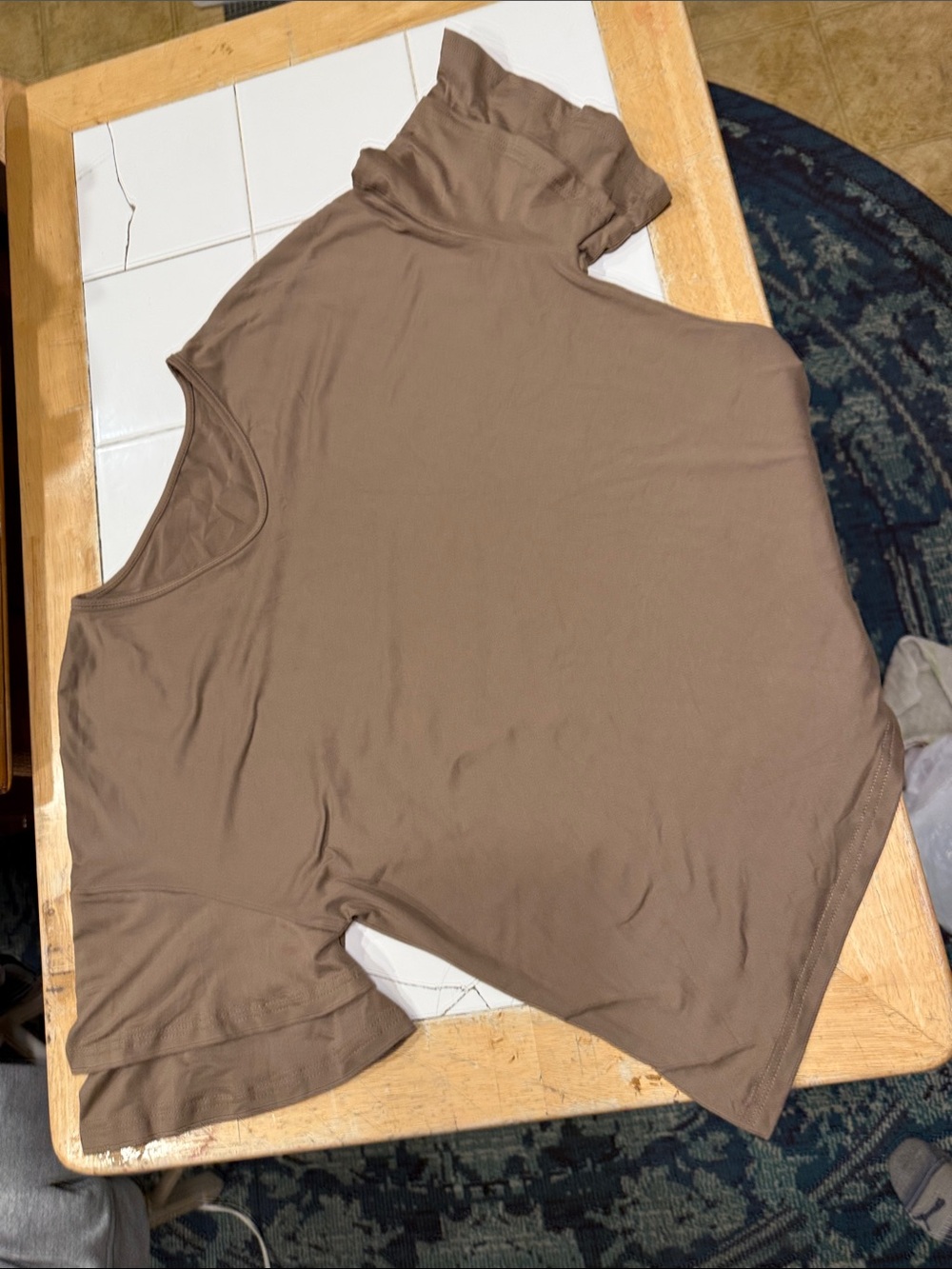 Relaxed Short-Sleeve Women’s Top in Brown